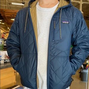 NWOT Patagonia Spring ‘22 Quilted Insulated Bomber Hoodie - Men's XS